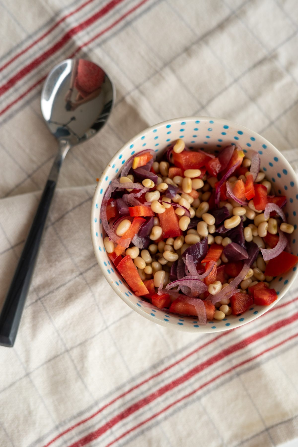 Salada de feijão manteiguinha