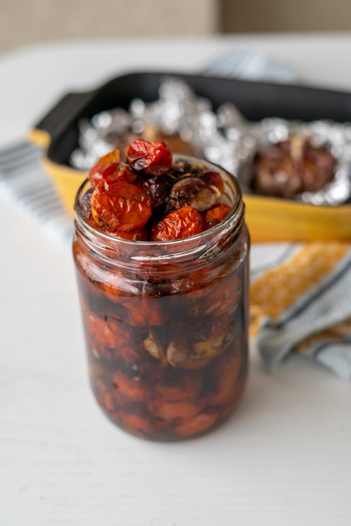 Tomate cereja assado com azeite e alho
